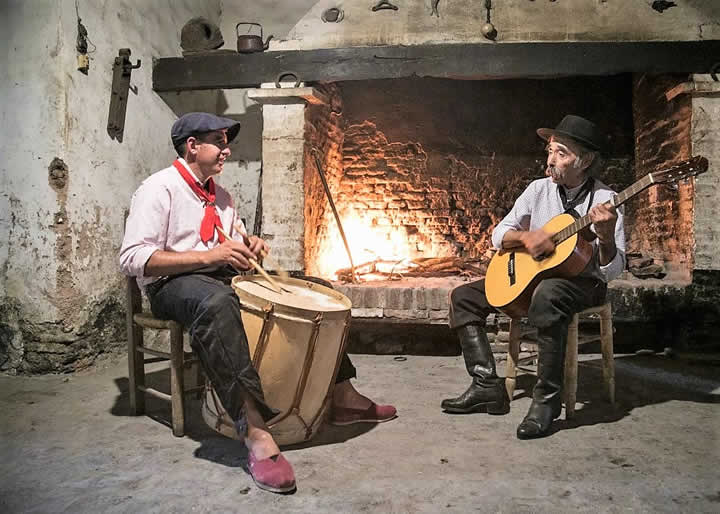 San Antonio de Areco Gauchos