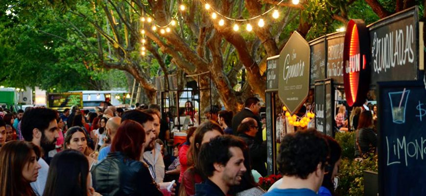 Buenos Aires Allows Food Trucks on the Streets